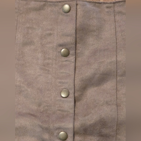NWOT GAP Stylish Brown Skirt with Button Detail - Picture 2 of 6
